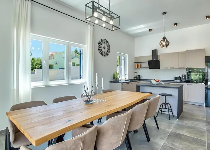 Дом отдыха Ena Mar Задар